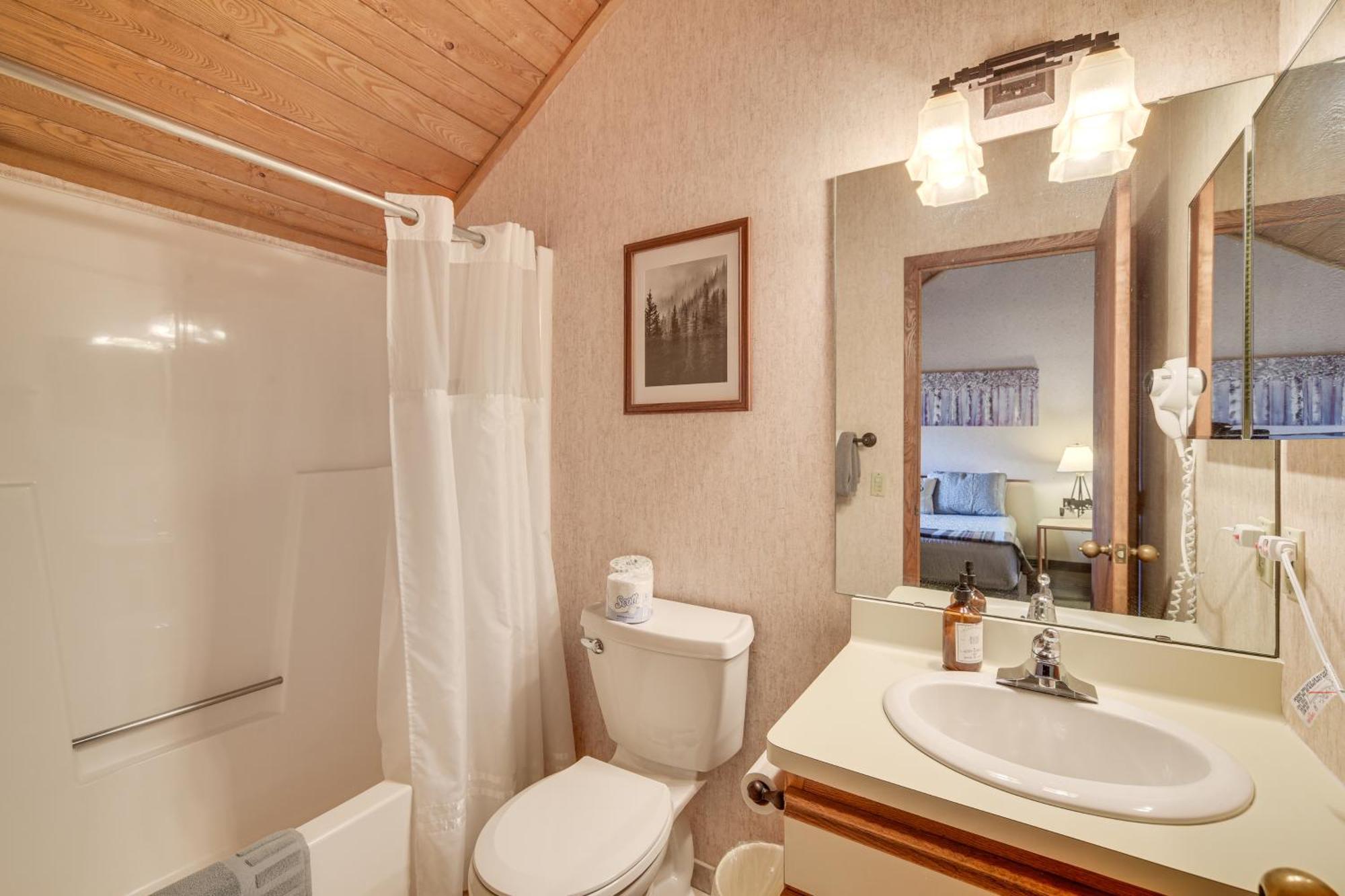 Cozy Alpine Escape Ski-Inandout At Lutsen Mtns Exterior photo